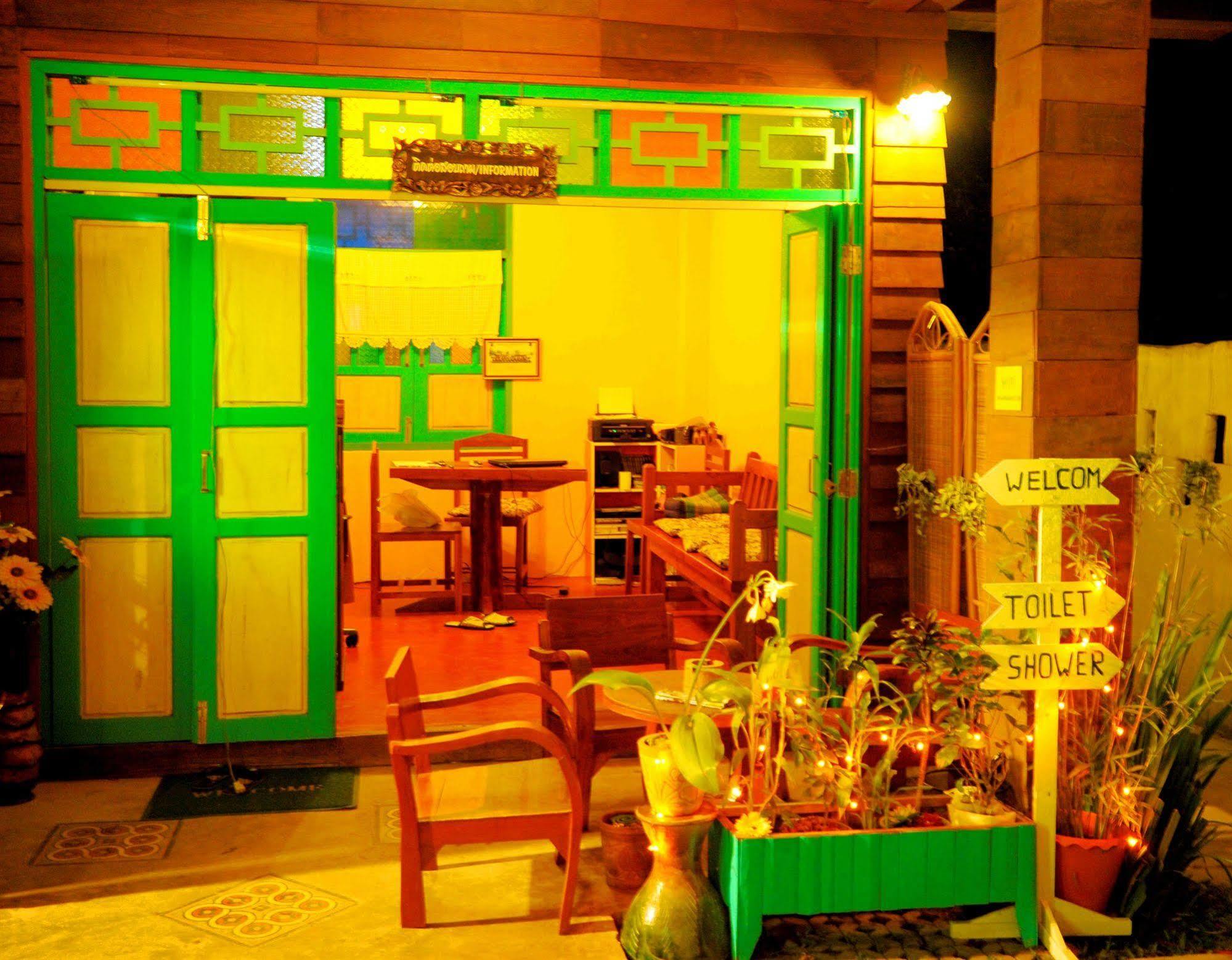 Hostel Huan Saran Pai Exterior foto