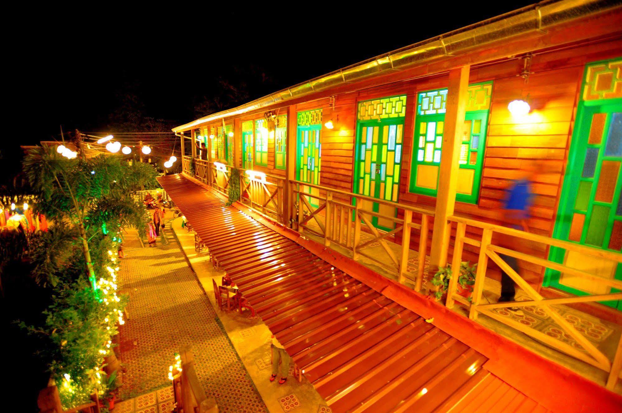 Hostel Huan Saran Pai Exterior foto